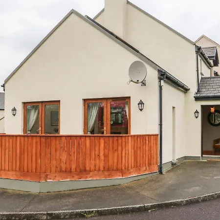 1 Holiday Village * Sneem